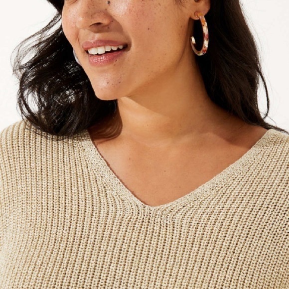 Loft Cream and Gold Metallic cropped Sweater. New with Tags. Size Large - Picture 3 of 3